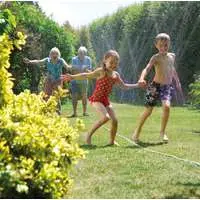 Шланг разбрызгивающий упростит полив цветов и овощей