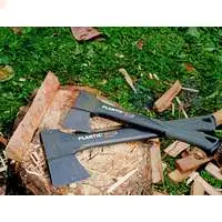 Компактный и легкий инструмент – топор-колун Plantic Light S7