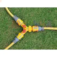 Коннектор разветвитель на два шланга