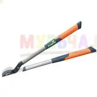 С обрезкой веток толщиной до 45 мм быстрее всего справится сучкорез